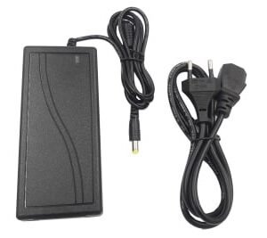 FUENTE 12 VOLT 5 AMP CON CABLE PLUG CERTIFICADA